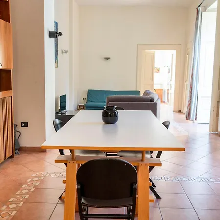 Maiorani Family Apartment nel centro di Napoli-3