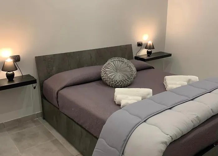 Miris Fast Comfortable Naples Airport Capodichino 25 Minutes Walk Self Check-In