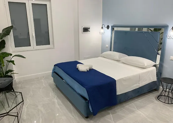 Miris Fast Comfortable Naples Airport Capodichino 25 Minutes Walk Self Check-In